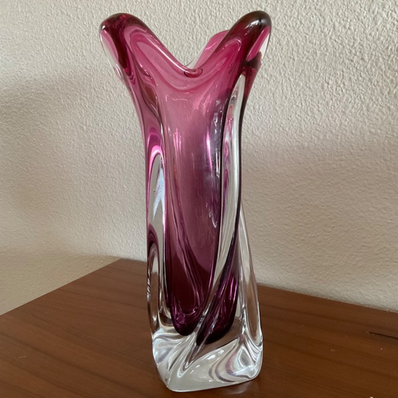 Chribska Bohemian Czech Republic Ruby Vase - Picture 6 of 8